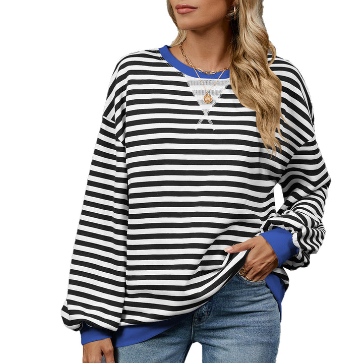 Casual women's sweatshirt with a trendy striped pattern and wide-cut sleeves Lune London