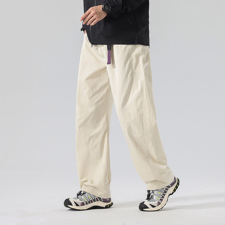 Multi-functional leisure pants for men in lightweight and breathable fabric Lune London