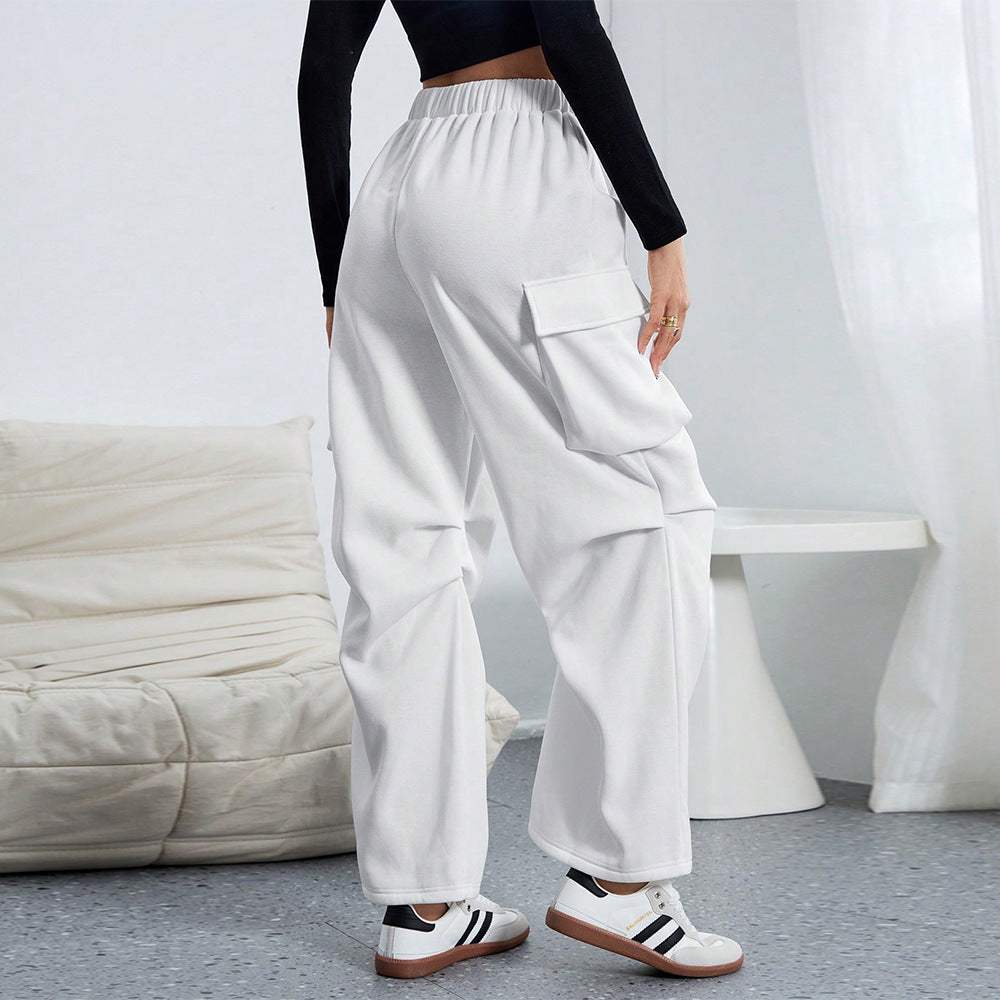 Pantalons cargo pour femmes avec coupe ample et poches pratiques Chic & Stil