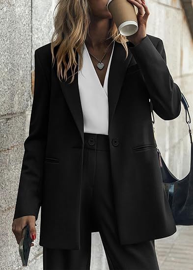 Women Elegant set with fitted silhouette and modern accents Lune London