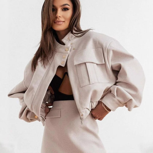 Casual transition jacket for women with voluminous sleeves and decorative button details Amarae