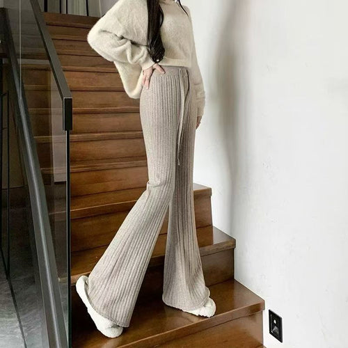 Pull en tricot décontracté pour femmes avec col haut et pantalon large
