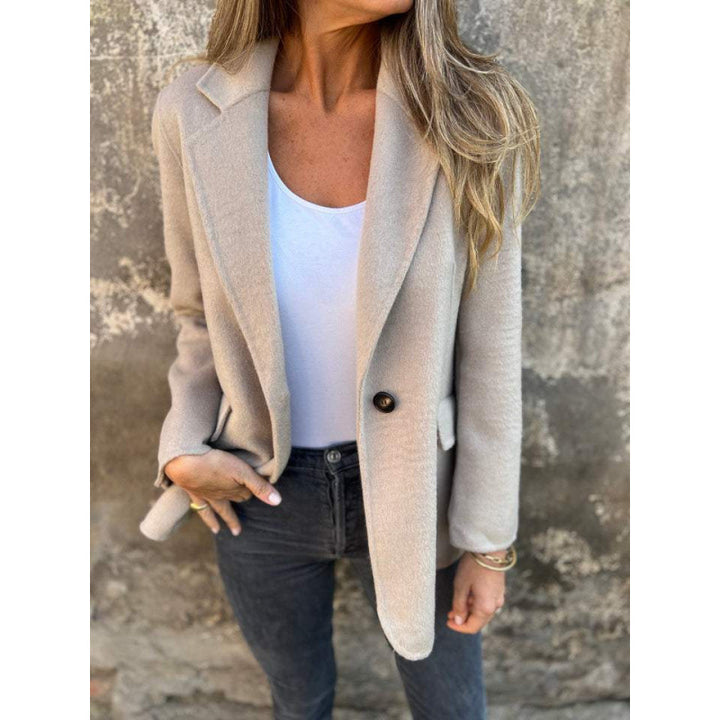 Women's boxy short coat in blazer look made of wool blend with falling lapel Amarae