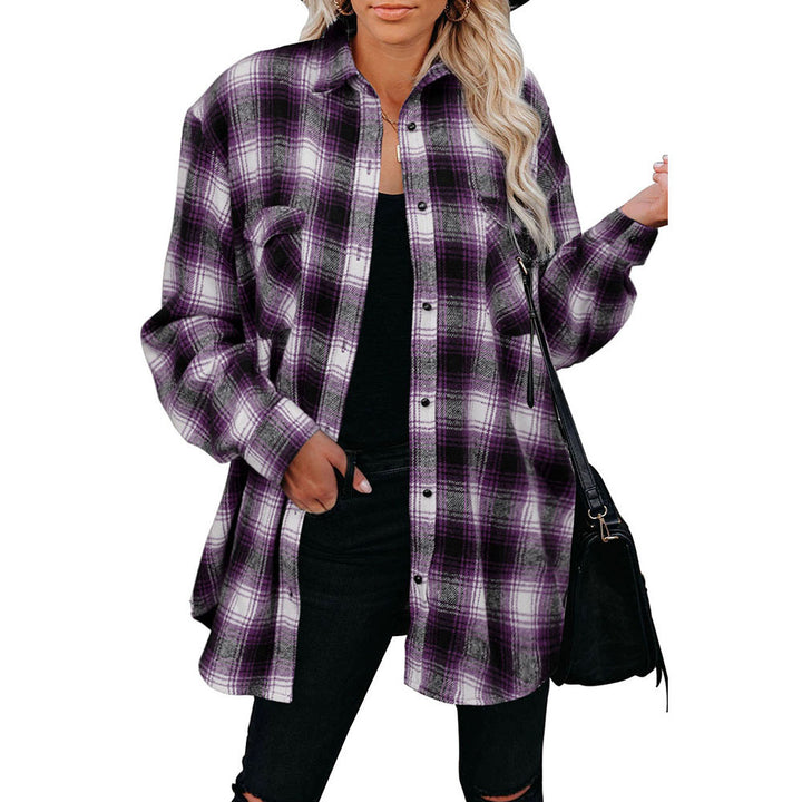 Cotton flannel shirt for women with plaid pattern and chest pockets Lune London