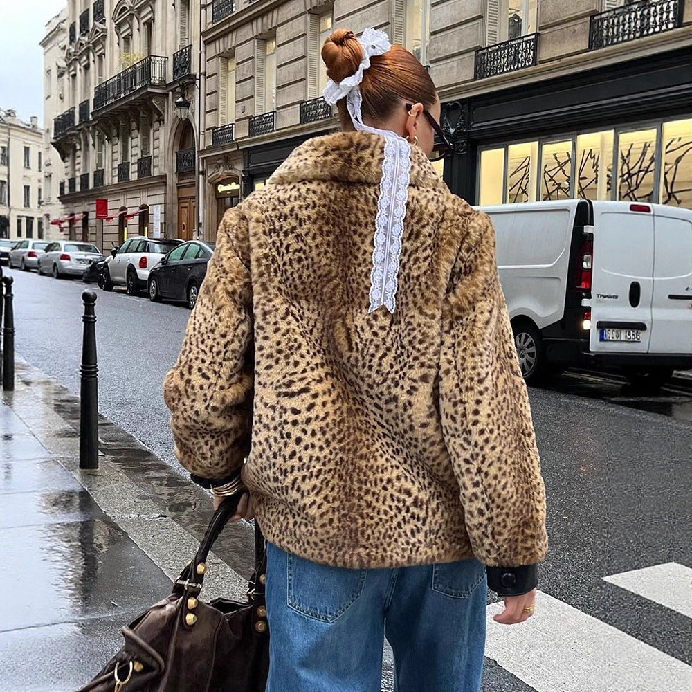 Women's Boxy Short Coat made of Faux Fur with Allover Leopard Print and Foldable Shawl Collar Amarae
