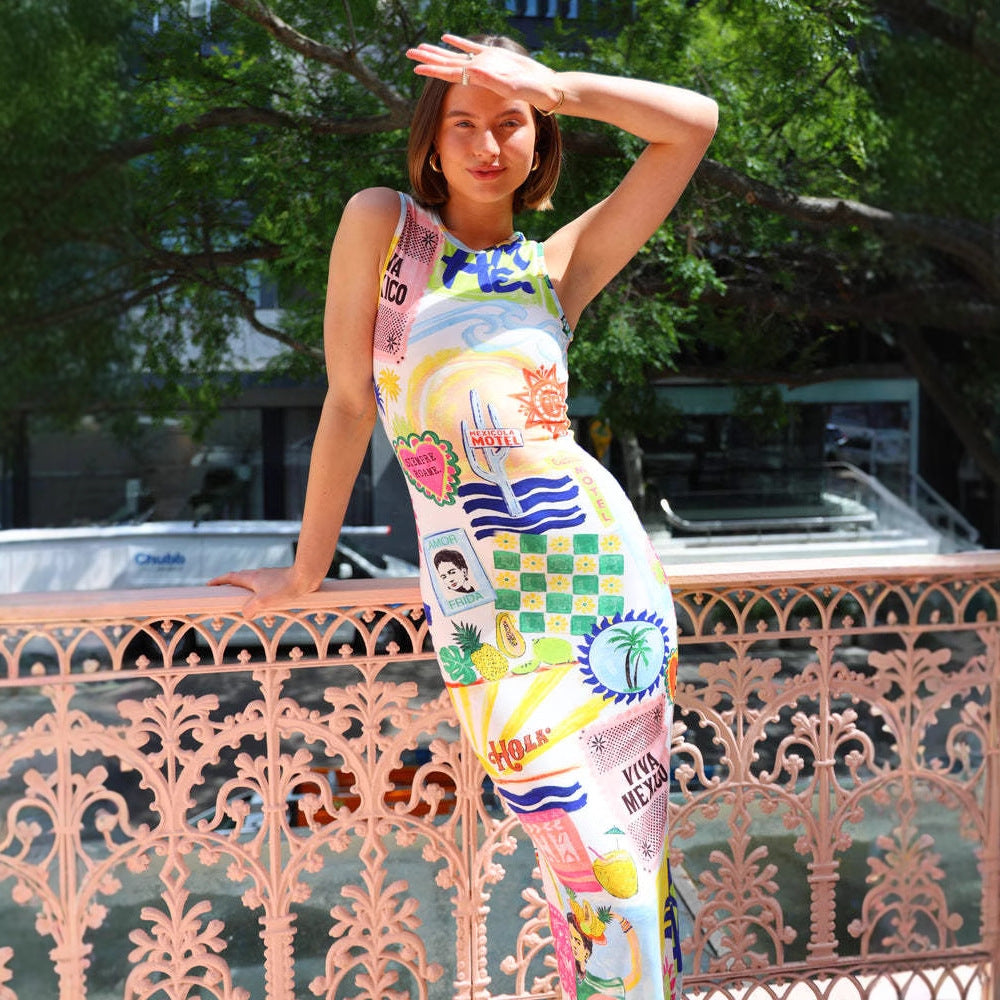 Ladies midi dress with colorful graphic print and figure-hugging cut Lune London