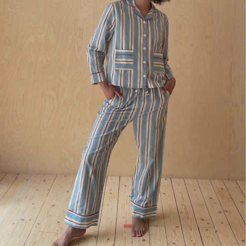 Women's Pajama Set with Trendy Striped Pattern Amarae