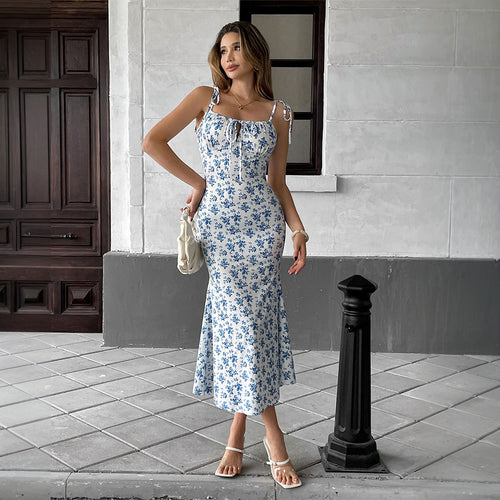 Robe maxi fluide pour femmes avec motif floral et bretelles ajustables Chic & Stil