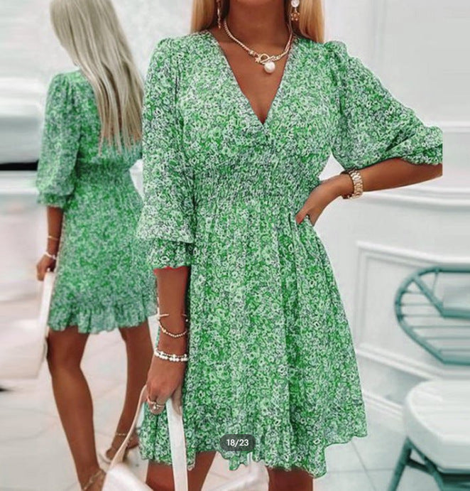 Blouse dress for women with floral design and V-neck Lune London