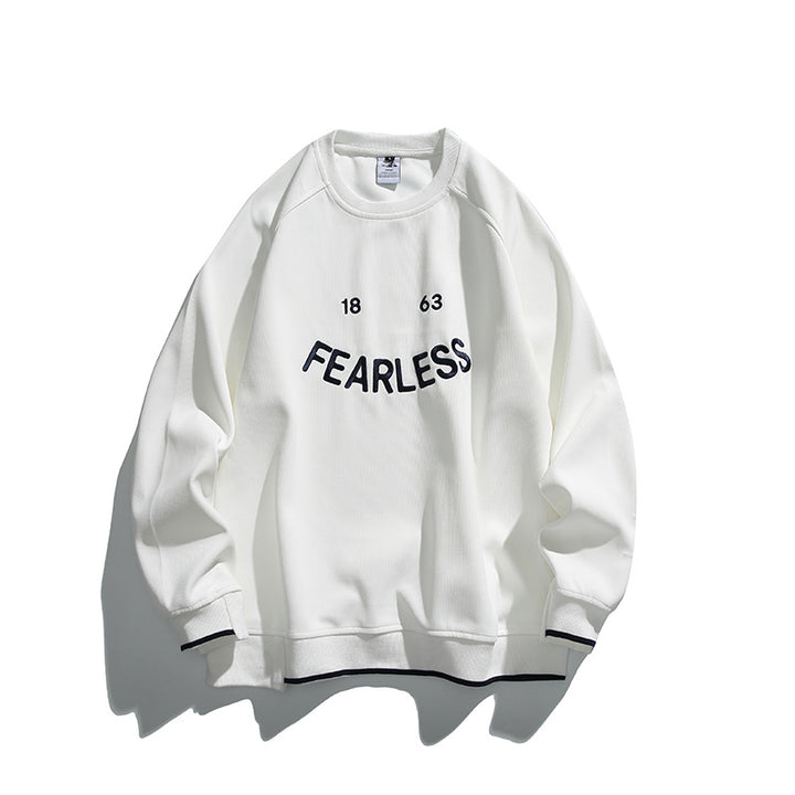 Unisex Oversize Sweatshirt with raglan sleeves and distinctive FEARLESS front print Amarae