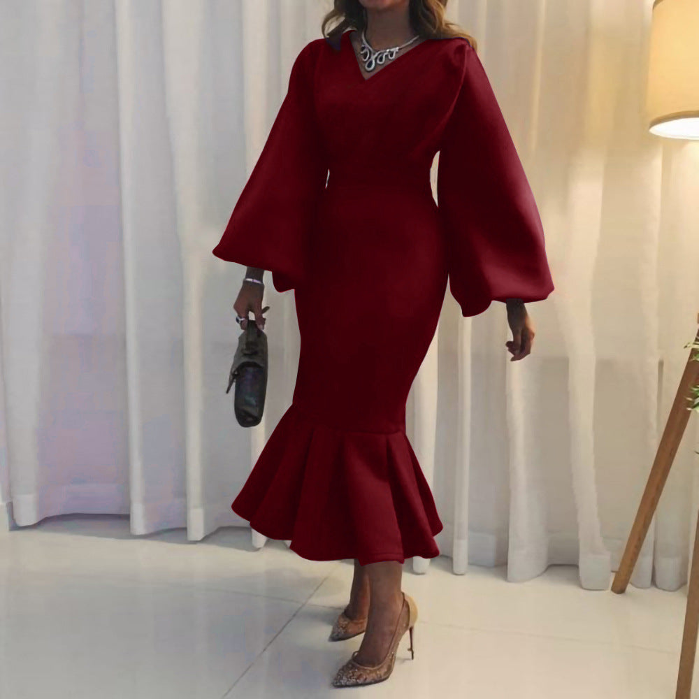Fitted dress for women with voluminous sleeves and a flowing hem Lune London