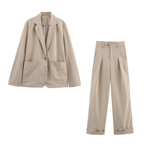 Ladies elegant blazer with practical flap pockets Amarae