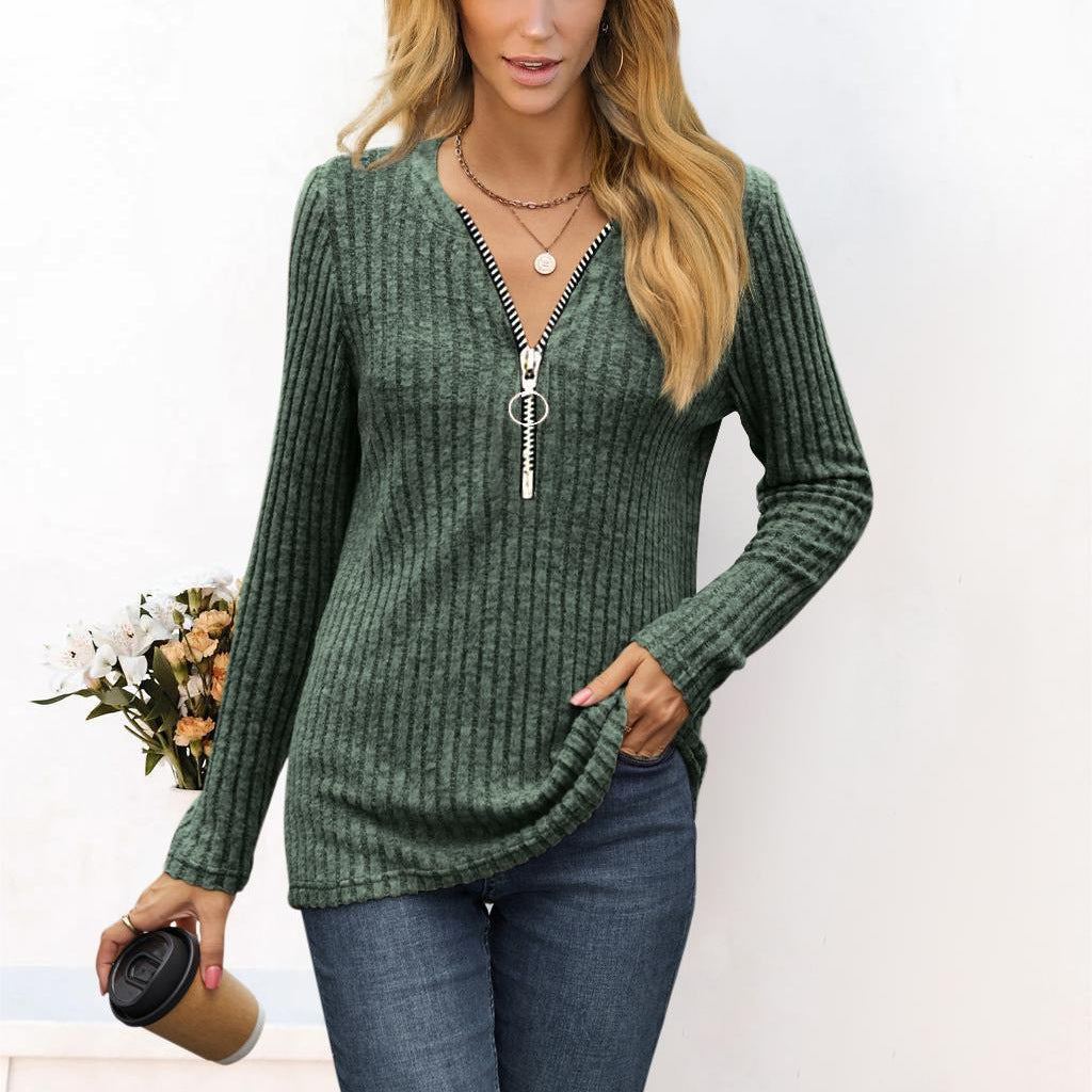 Knit sweater for women with modern zipper Lune London