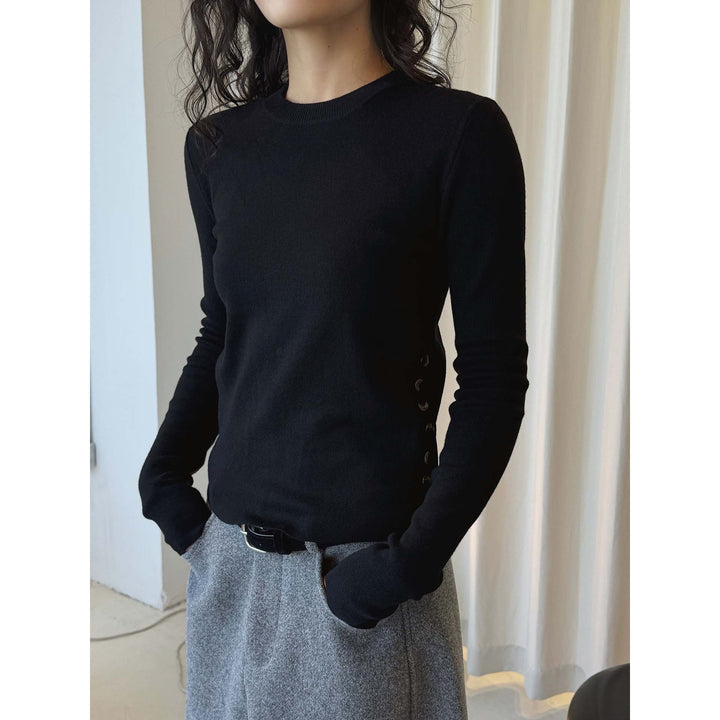 Women’s Figure-hugging Fine Knit Sweater with Round Neck and Decorative Side Button Placket Amarae
