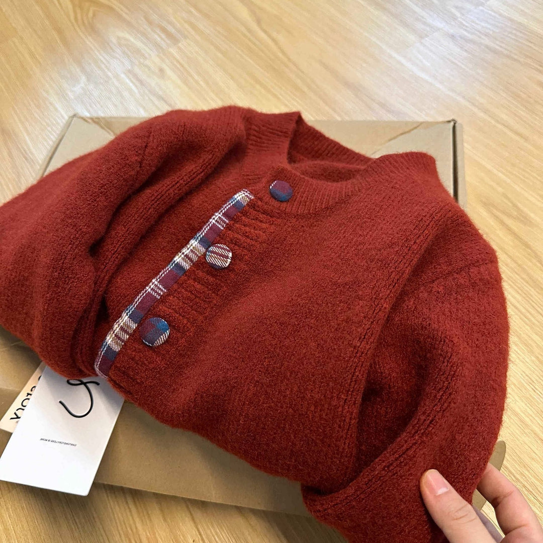 Cardigan féminin à la mode avec motif à carreaux et boutons pratiques Chic & Stil
