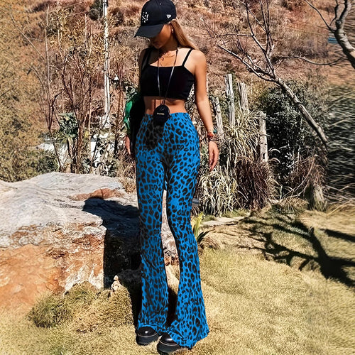 Flared leggings for women with a trendy leopard pattern Amarae