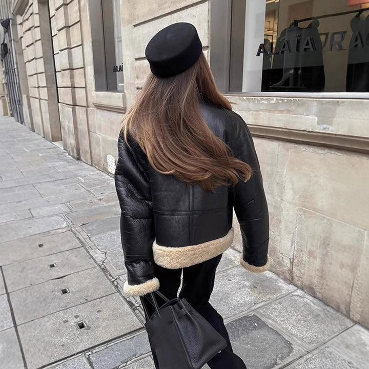 Women's short jacket in aviator style with teddy lining and double-breasted snap front Amarae
