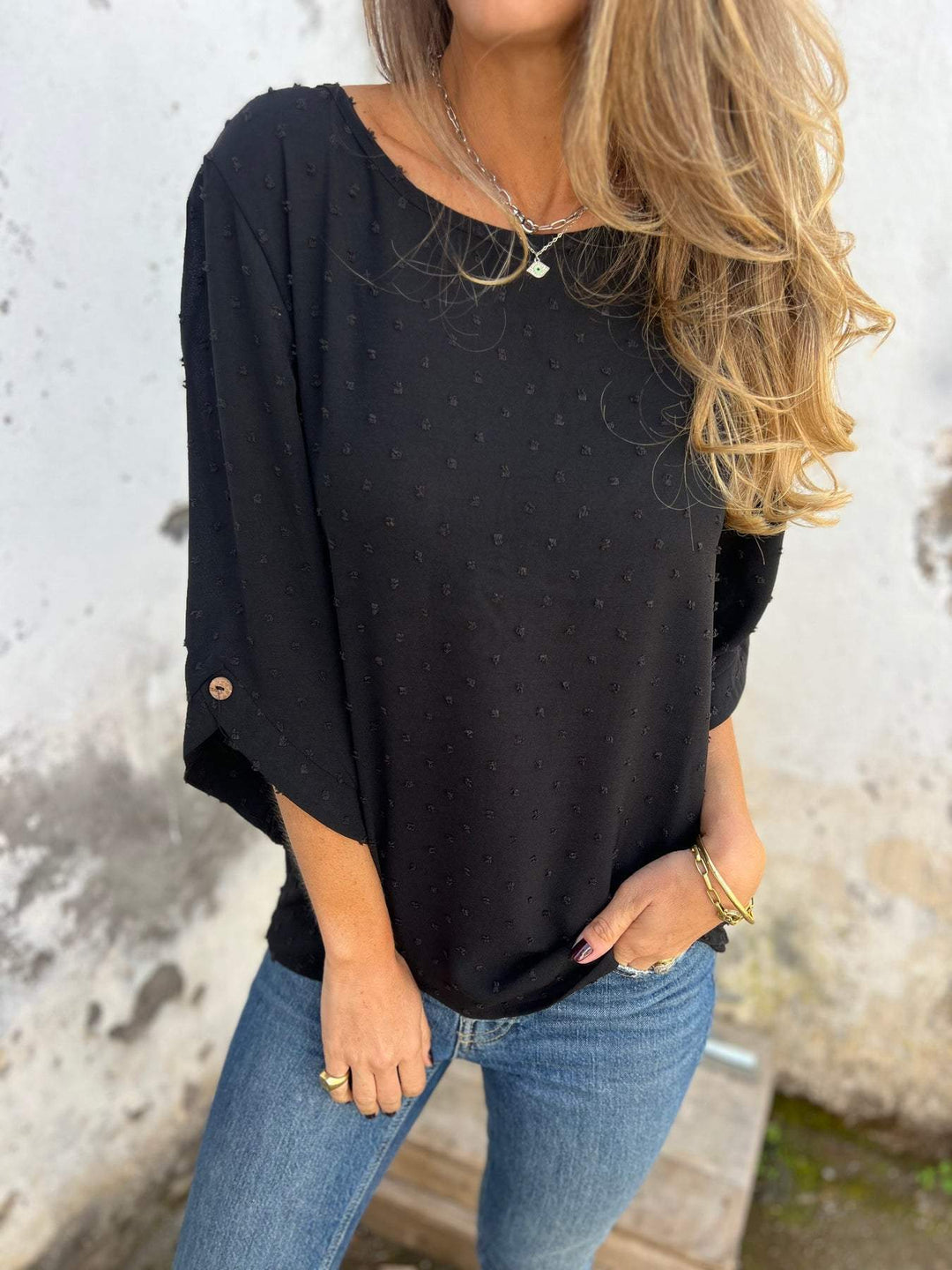 Women Casual top with a feminine structure and flared sleeves Lune London