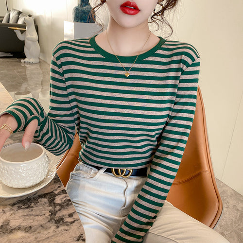 Women's striped long-sleeve shirt with comfortable sleeves Chic & Stil