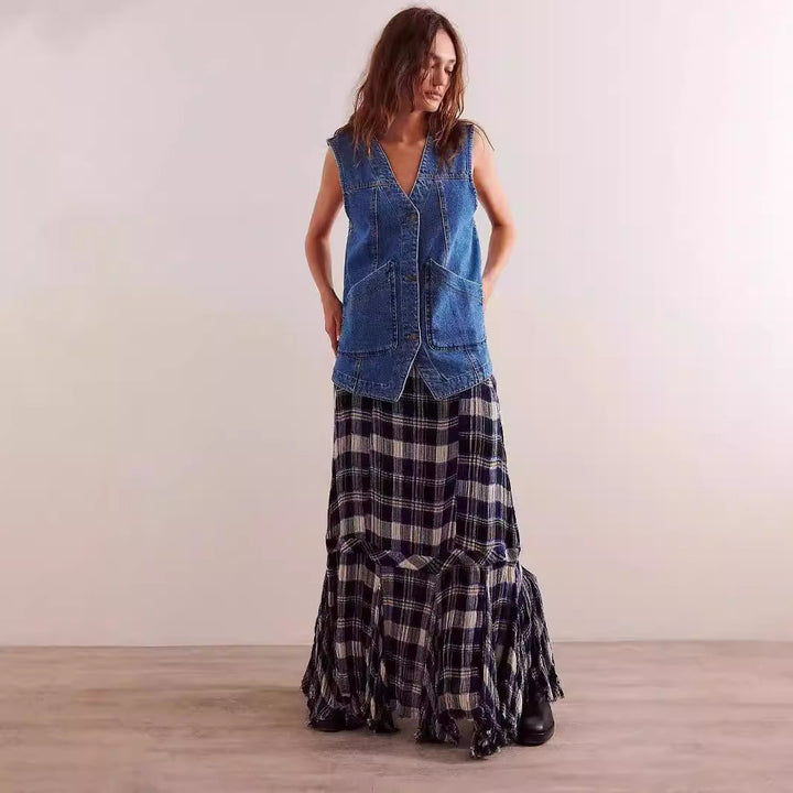 Women's denim dungaree jacket with practical pockets and fashionable V-neck Lune London