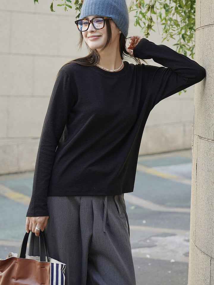 Women's Fine Long Sleeve made of Organic Cotton Jersey with Round Neckline and Straight Hem