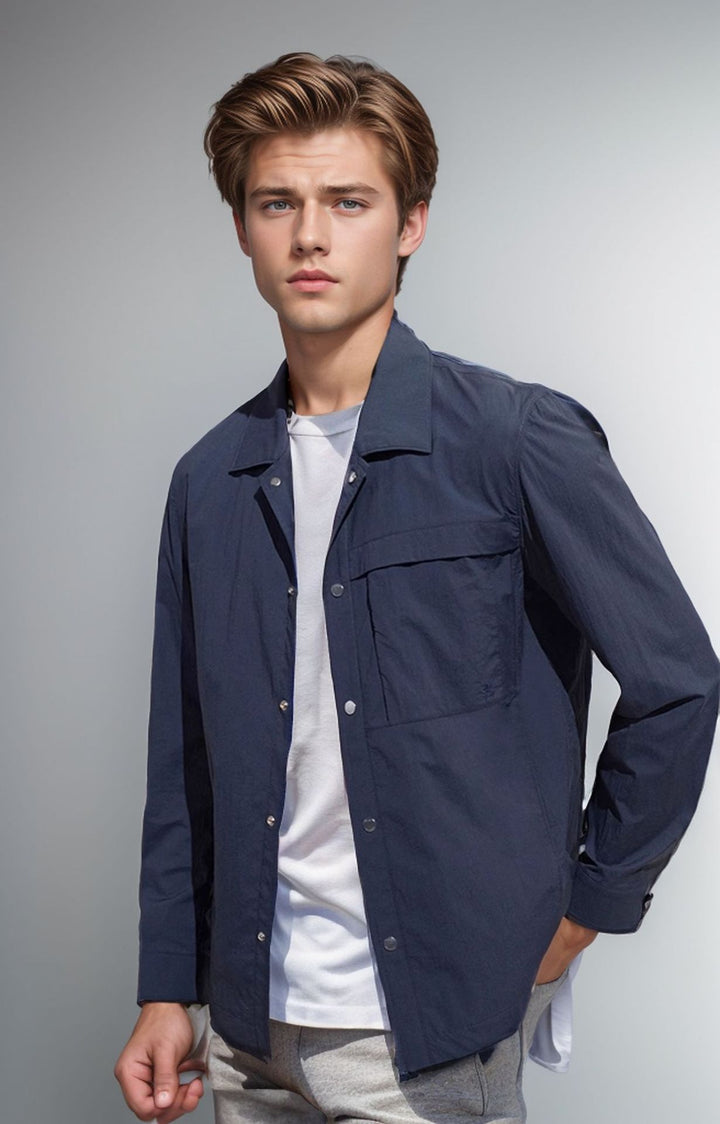 Men's technical leisure jacket with practical pockets and lightweight material Lune London