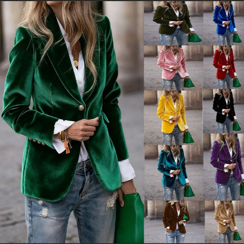 Blazer élégant en velours pour dames avec coupe cintrée et boutons dorés