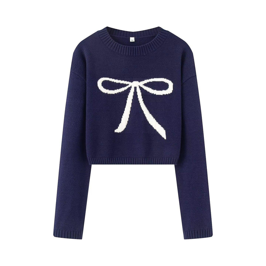 Short knit pullover for women with decorative knot design Lune London