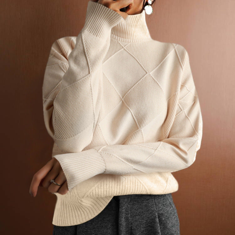 Trendy women's turtleneck sweater with a structured look Lune London