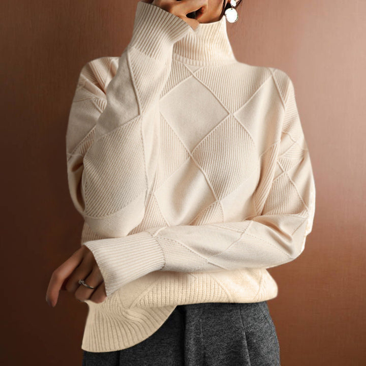 Trendy women's turtleneck sweater with a structured look Lune London