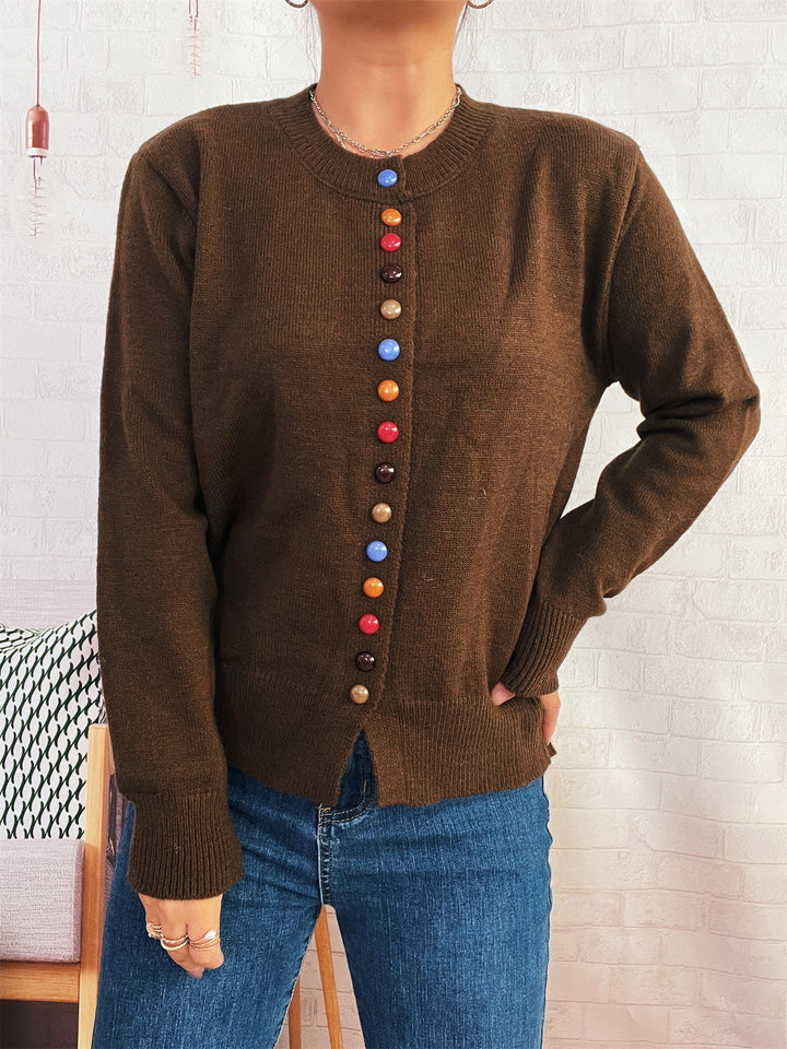 Cardigan pour femmes avec détail de bouton coloré Chic & Stil