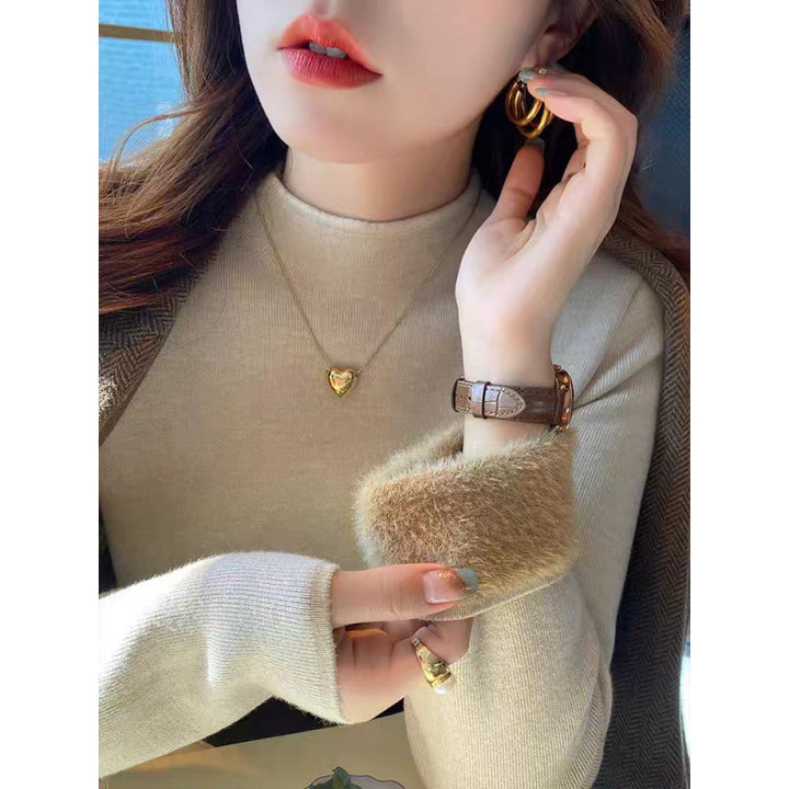 Pull en tricot pour femmes avec bordures duveteuses Chic & Stil