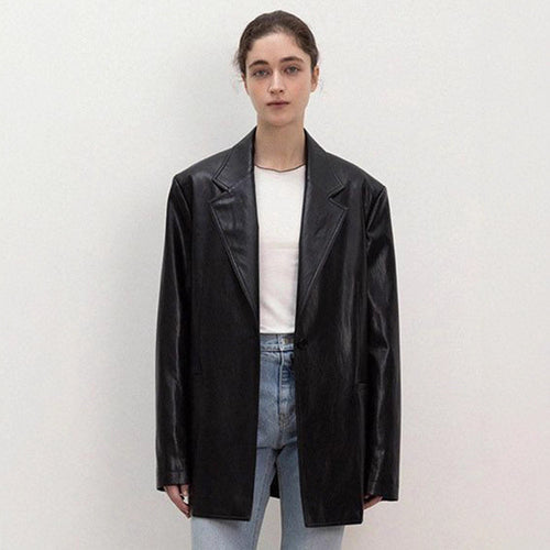 Women Elegant and versatile leather jacket with oversized style Amarae