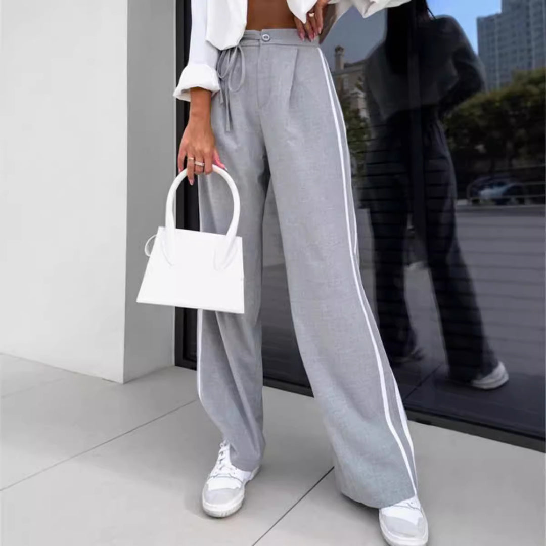 Pantalons larges de loisirs pour femmes avec des bandes latérales et ceinture à nouer Chic & Stil