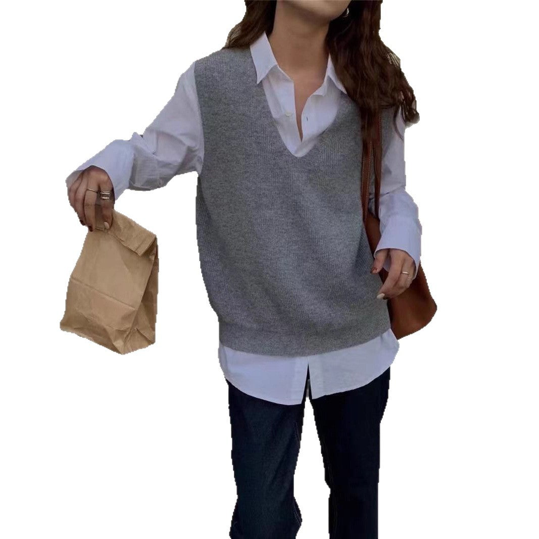 Gilet tricoté pour femmes avec décolleté en V profond et coupe aérienne Chic & Stil