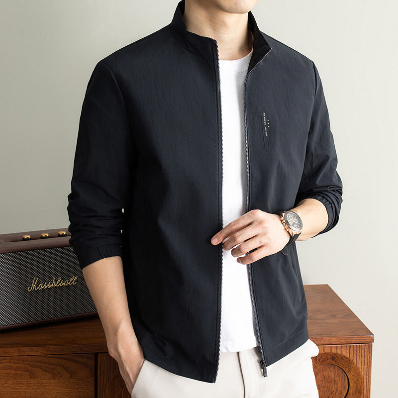 Men's lightweight technical transitional jacket with stand-up collar, wind- and water-repellent surface, and elastic cuffs Amarae