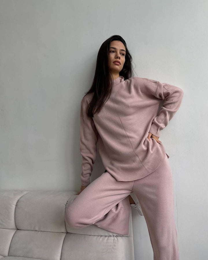 Women’s casual sweatshirt set with high collar and elegant cut Lune London
