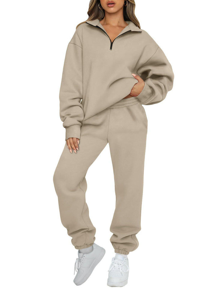 Lune London women's sporty zip sweater and jogger pants set