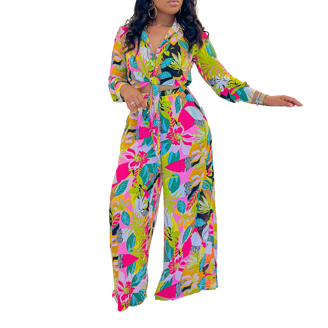 Ladies elegant jumpsuit with floral patterns and fitted cut Lune London