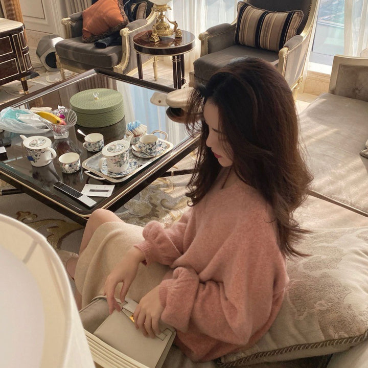 Pull surdimensionné pour femmes en V en matériau doux avec une coupe décontractée Chic & Stil