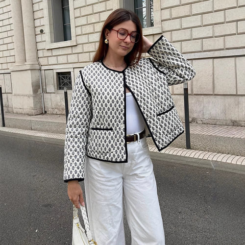 Ladies quilted short jacket with all-over pattern and contrasting piping Amarae