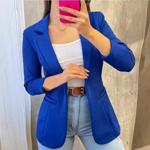 Women's elegant and fitted blazer with a fine lapel Amarae