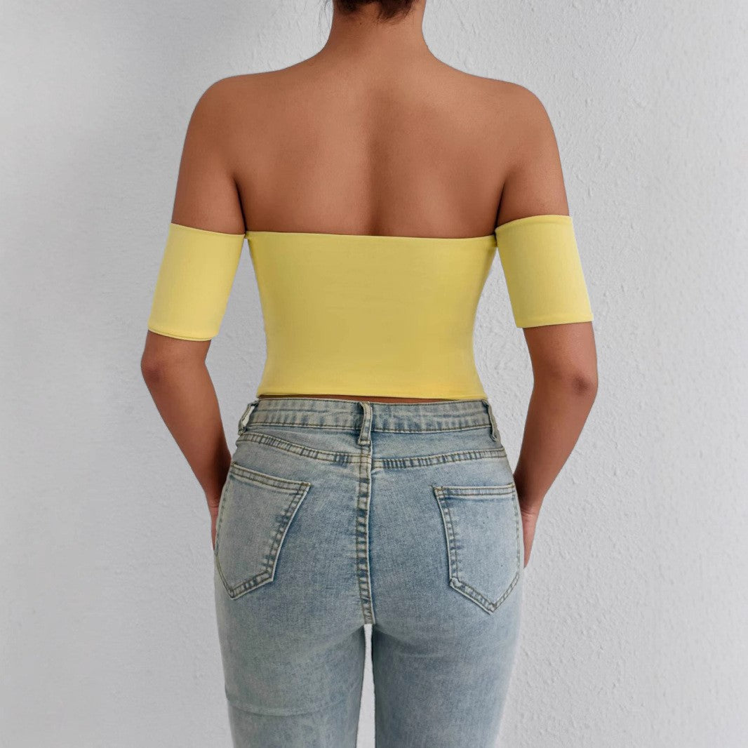 Women's Off-Shoulder Blouse made of elastic material with a figure-flattering cut Lune London