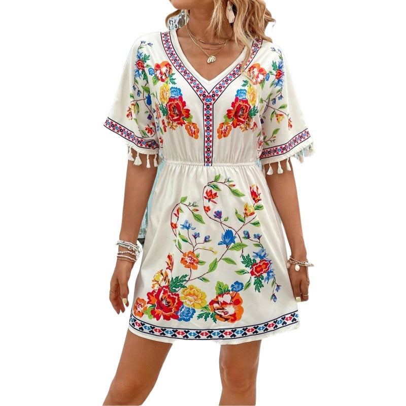 Casual women's dress with a floral design and fringe sleeves Lune London