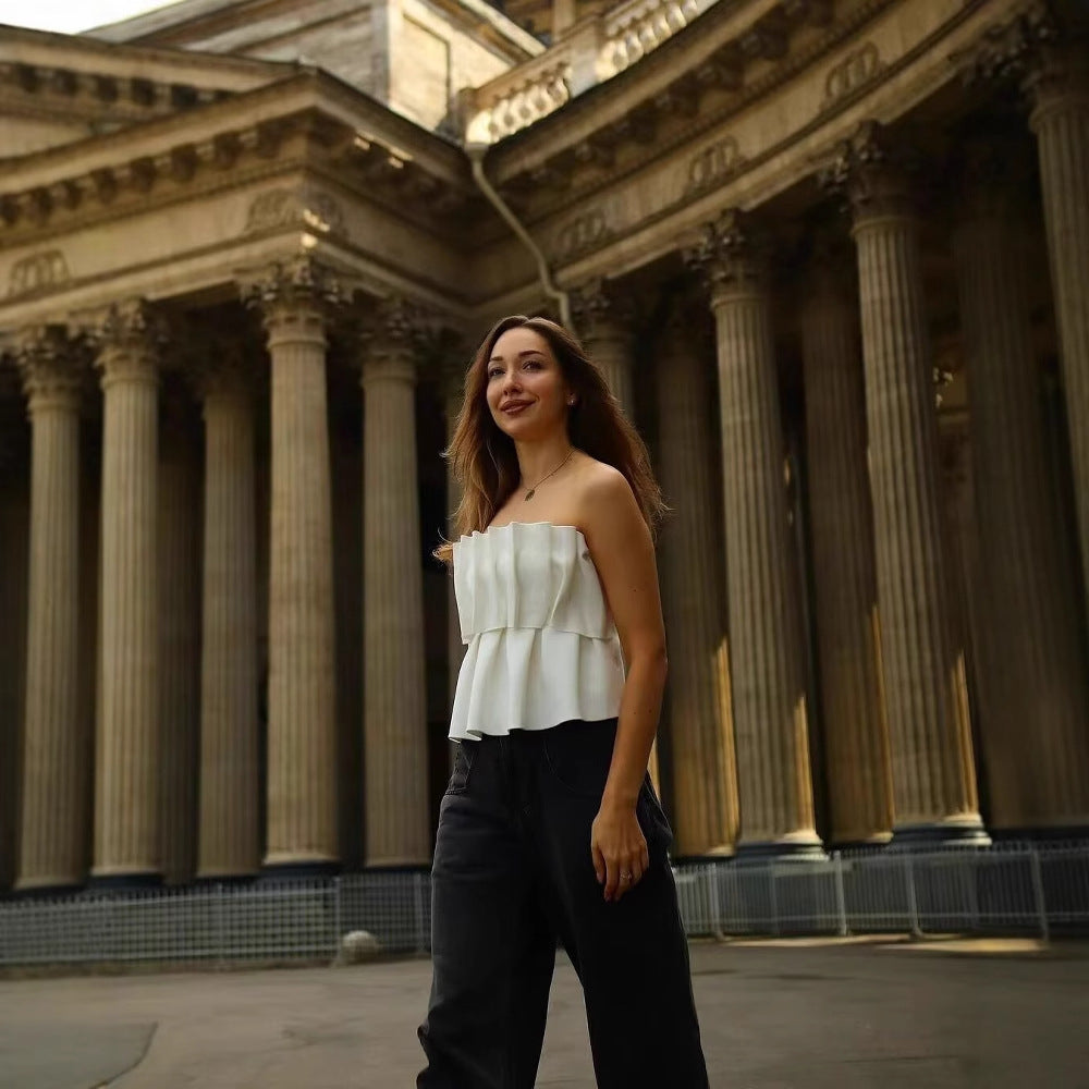 Sleeveless top for women with voluminous ruffle design Lune London