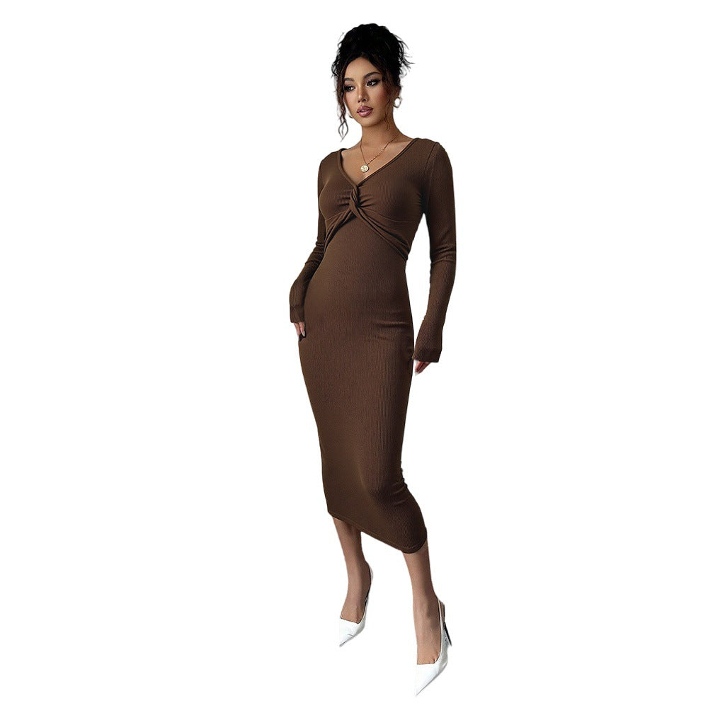 Robe midi en jersey ajustée pour femmes avec détail torsadé et manches longues Chic & Stil
