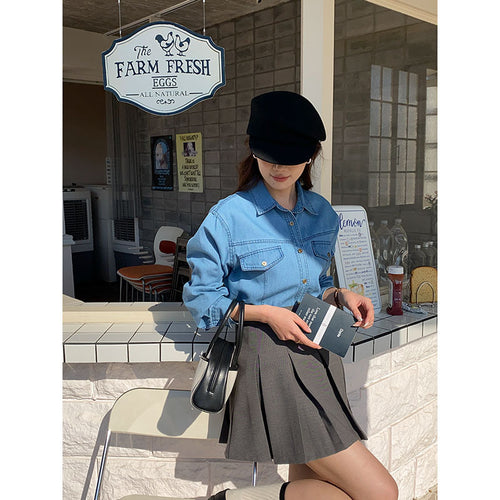 Women's casual denim shirt jacket with patch pockets Chic & Stil