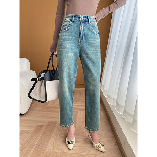 Women's High-Waisted Jeans in Vintage Style Chic & Stil