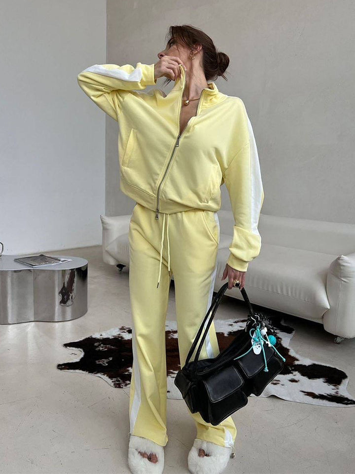 Women Sport Fleece Jogging Set with Practical Pockets and Full Zip Lune London