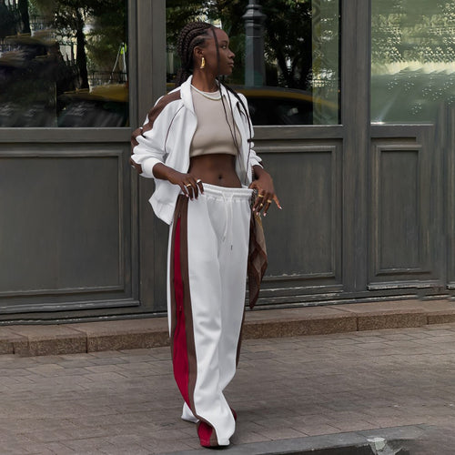 Sporty hooded jacket for women with a modern cut and contrasting details Amarae